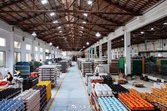 跨境電商助推外貿(mào)增長(zhǎng)，全托管模式助力日用陶瓷制品走向全球